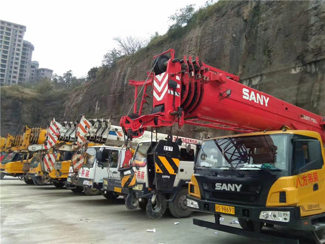 红河吊车出租按什么计费？台班费、单次费、里程费怎么算？