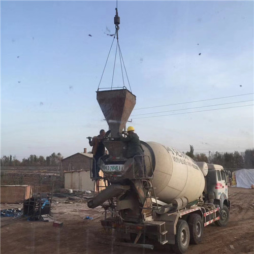 红河“精准瞄准”—— 吊车的 “定位导航” 技术